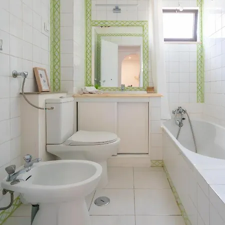 Oura Boho Decor- 2 Bed 2 Bath With Pool And Balcony - 800m Beach Apartment *